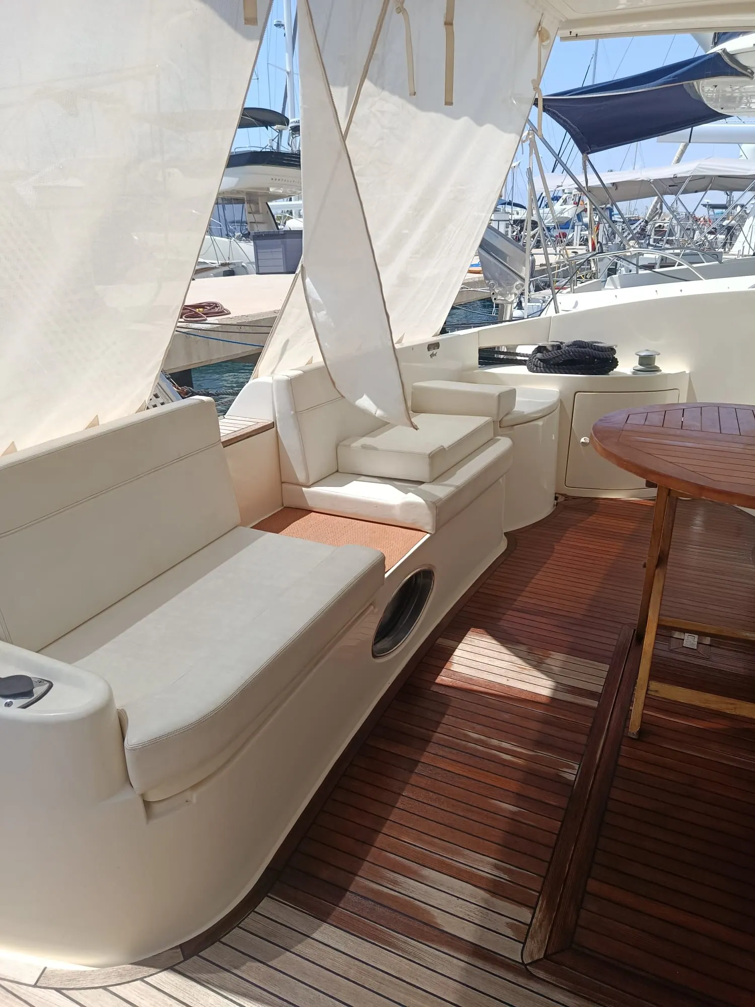 Azimut 55 2003 — foto 16