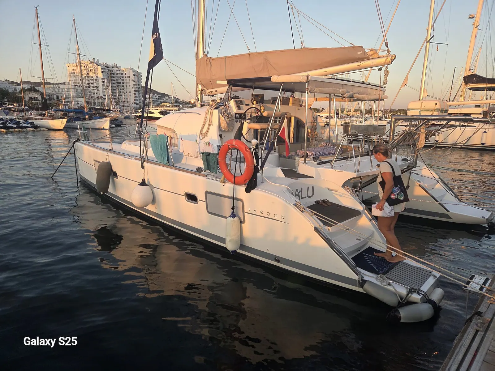 Lagoon 380 — foto 4