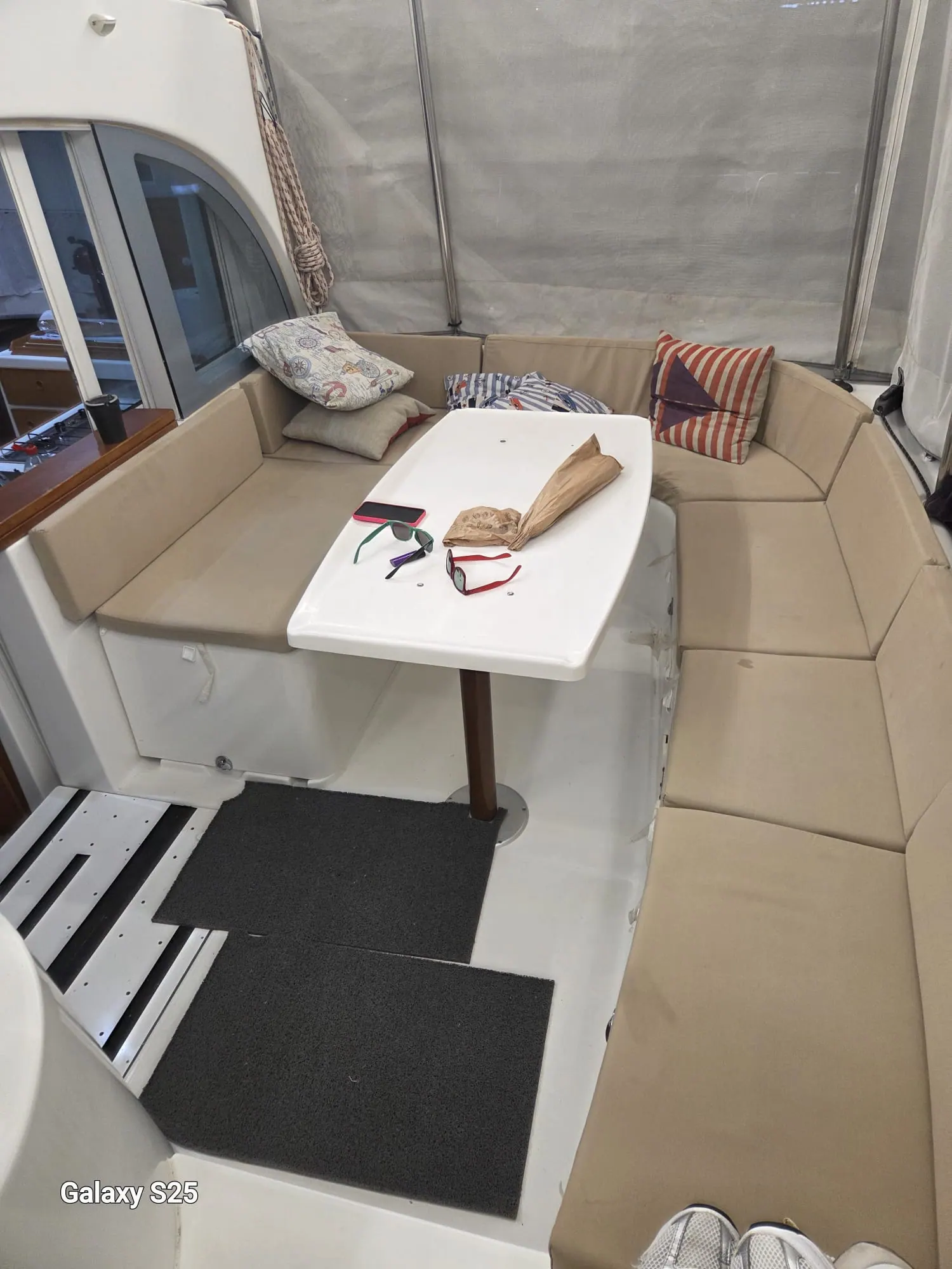 Lagoon 380 — foto 6
