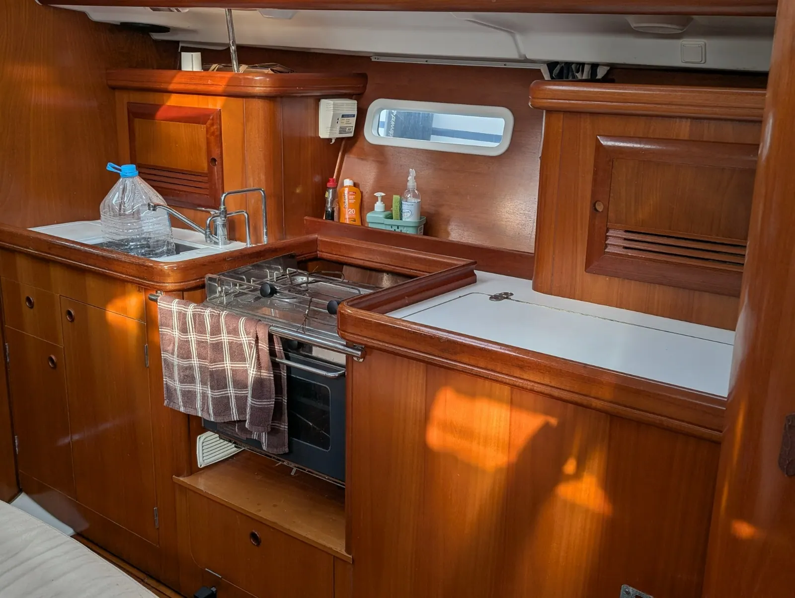 Beneteau Oceanis Clipper 393 — foto 6