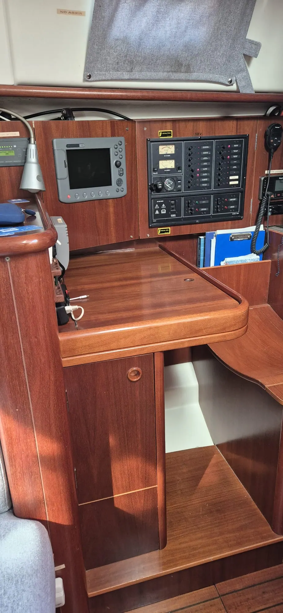 Beneteau Oceanis Clipper 411 — foto 3