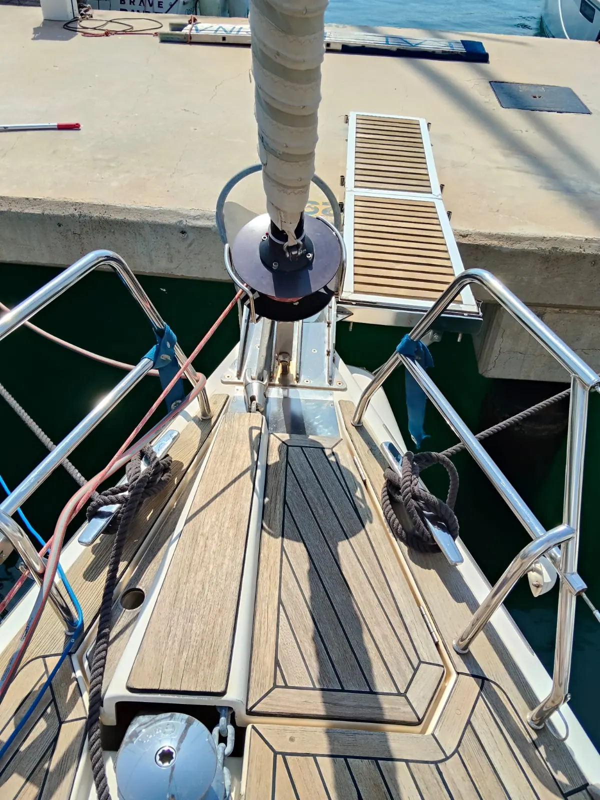 Dufour 525 — foto 8