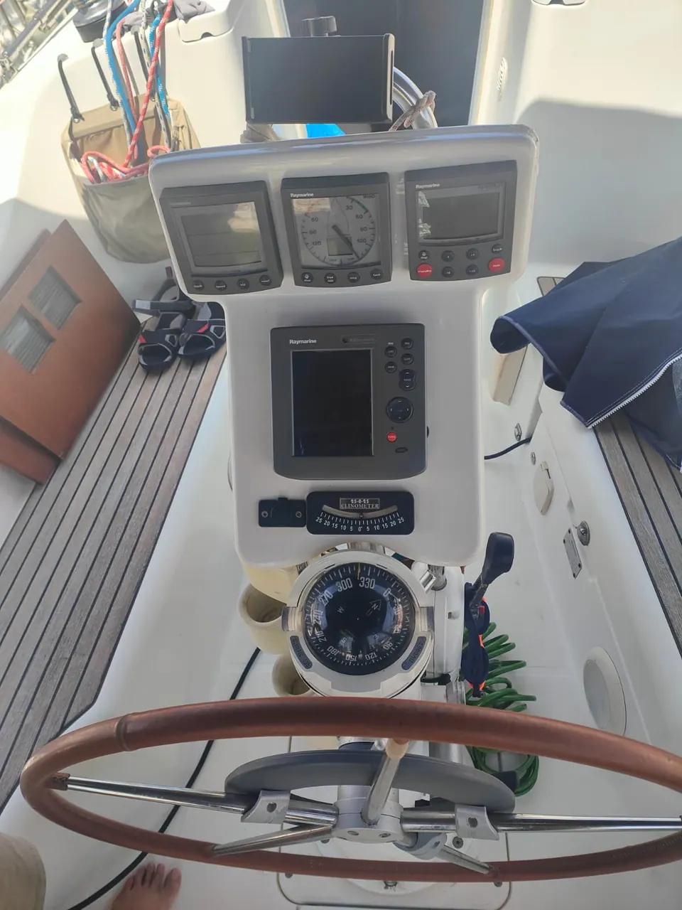 Beneteau Oceanis Clipper 323 — foto 5