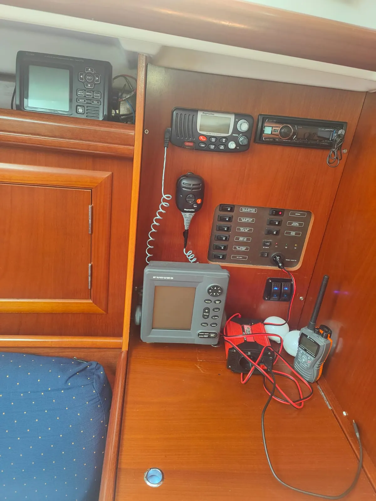 Beneteau Oceanis Clipper 323 — foto 12
