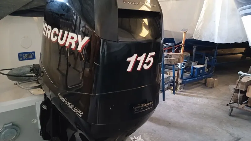 Quicksilver 555 Commander — foto 6