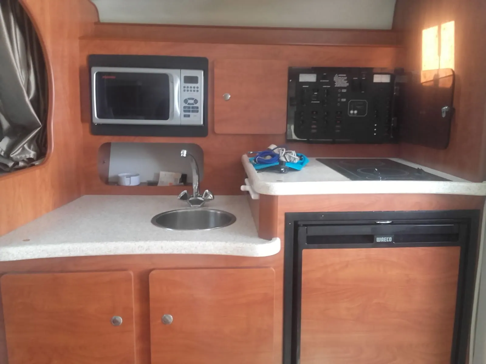 Rinker 320 Fiesta Vee — foto 3
